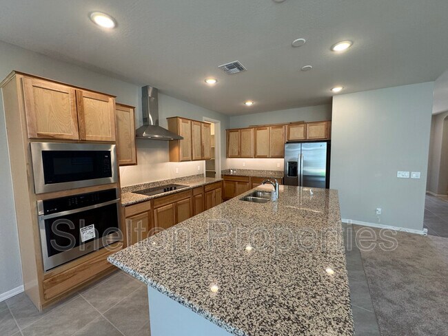 Building Photo - 16256 W Mariposa Grande