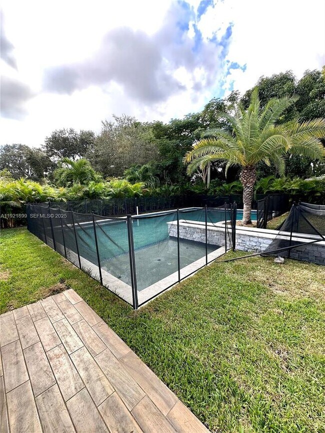 Foto del edificio - 14890 NE 10th Ave