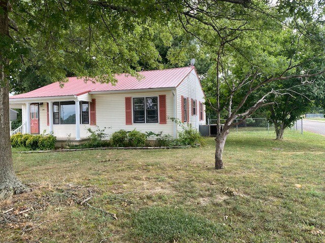 Building Photo - 301 McNabb Rd SW