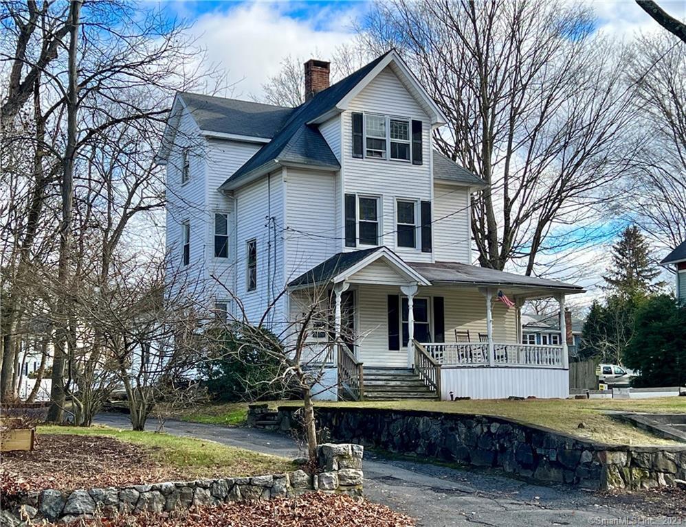 Foto principal - 56 Newtown Ave