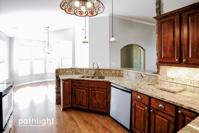 Building Photo - 7281 Guinevere Circle