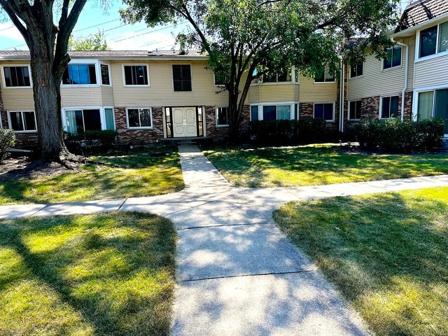 Photo - 3108 Roberts Dr (Woodridge, IL)