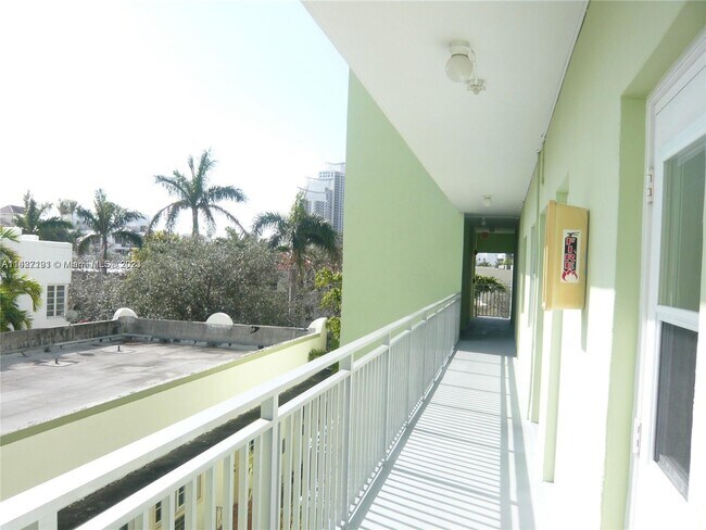 Building Photo - 363 Washington Ave