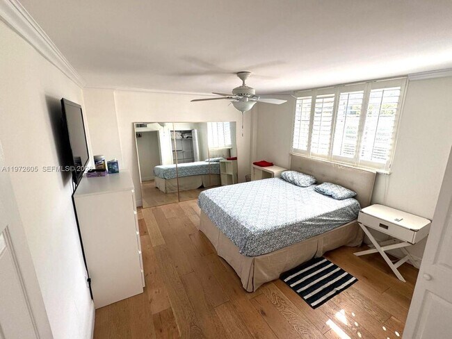 Foto del edificio - 910 Michigan Ave