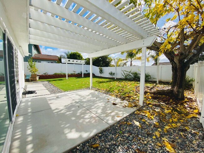 Foto del edificio - Modern Elegance in North Clairemont! Updat...