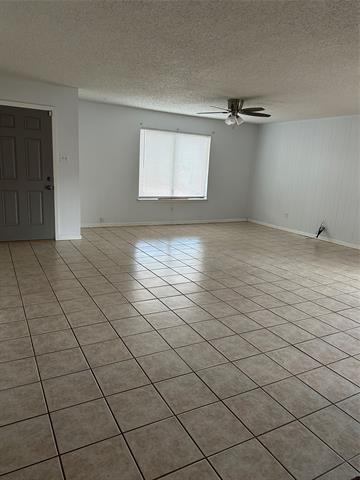 Building Photo - 5405 Duchess Ct