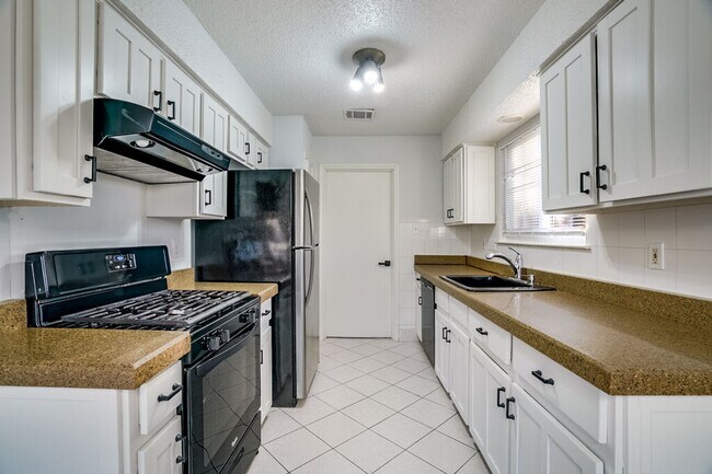 Foto del edificio - 5722 Shreveport Dr