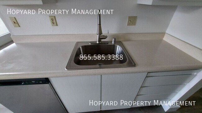 Building Photo - 5155 Arden Way