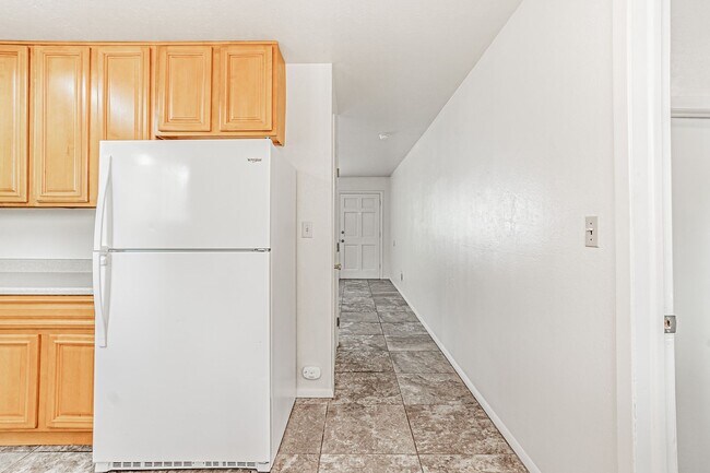 Foto del edificio - Spacious 3BD, 2BA Lakewood Half-Duplex wit...