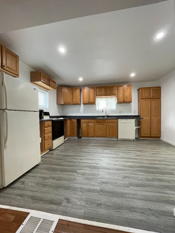 Foto del edificio - 909 Jefferson St