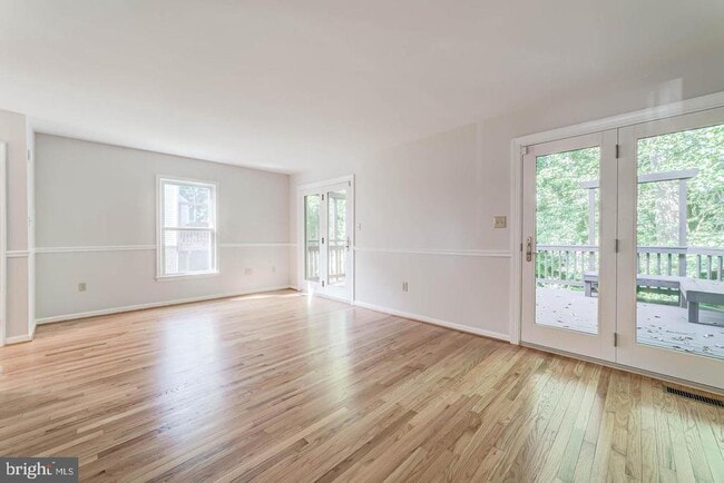 Foto del edificio - 7208 Burton Hill Ct