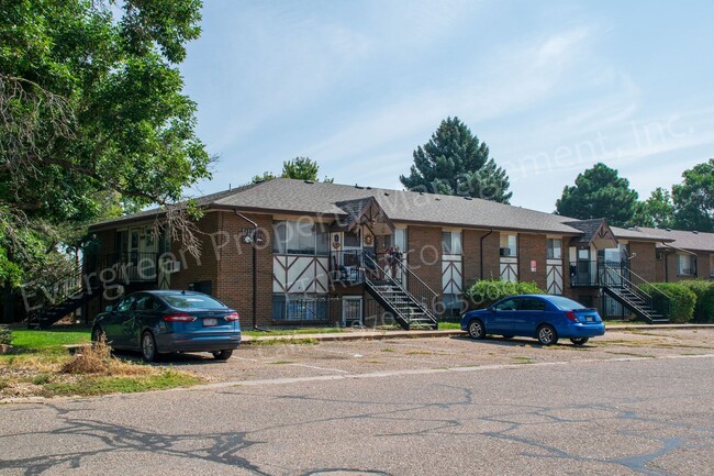 Foto del edificio - 2949 State Farm Rd