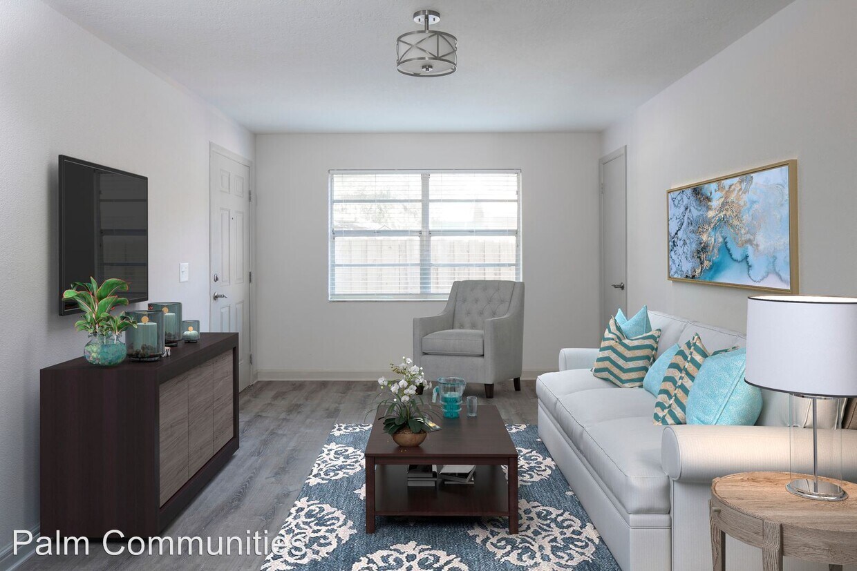 Foto principal - 6829 S De Soto St