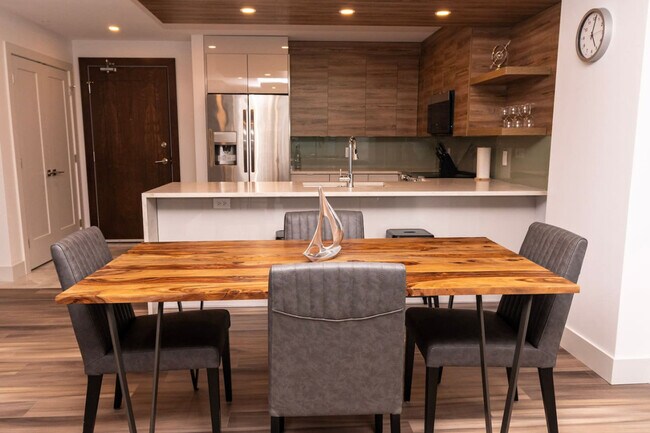 Photo du bâtiment - 5515 Clyde St.