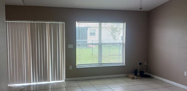 Building Photo - 502 Albatross Dr