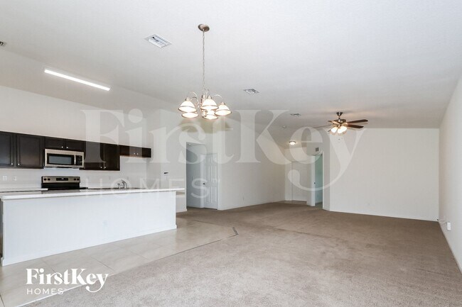 Foto del edificio - 1682 SW Crawford Ave