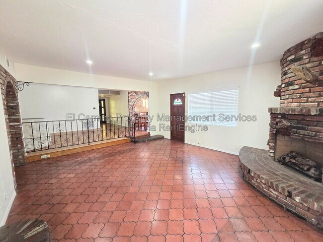 Foto del edificio - 4137 Layman Ave