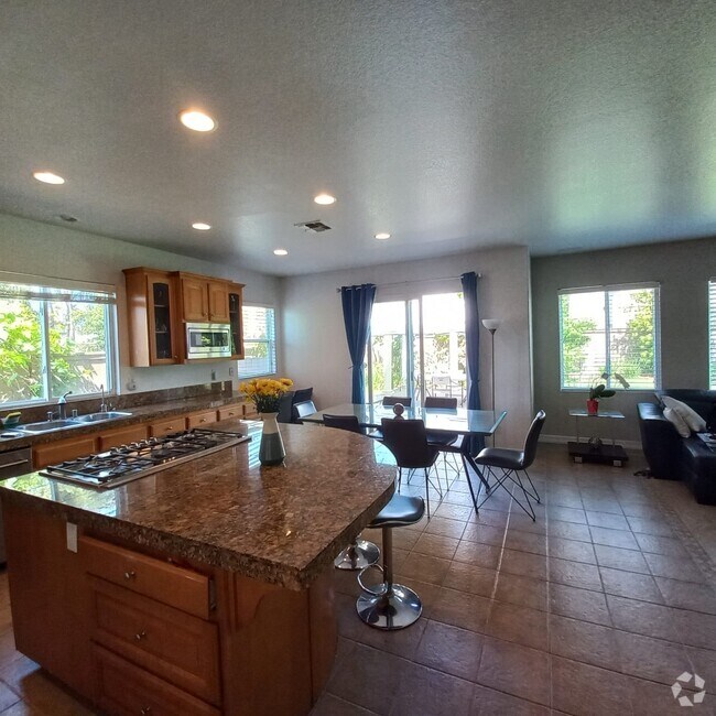 Miramar Ranch North Apartments for Rent with a Yard San Diego, CA 1 Rentals