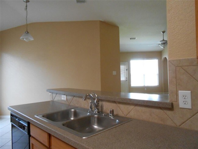 Building Photo - 21306 Bella Flora Ct
