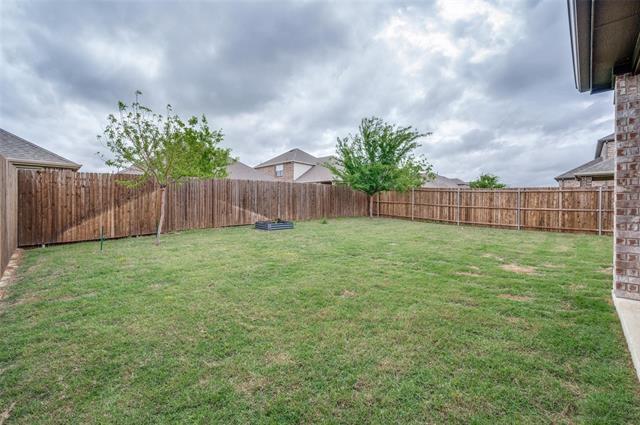 Foto del edificio - 2937 Log Cabin Dr