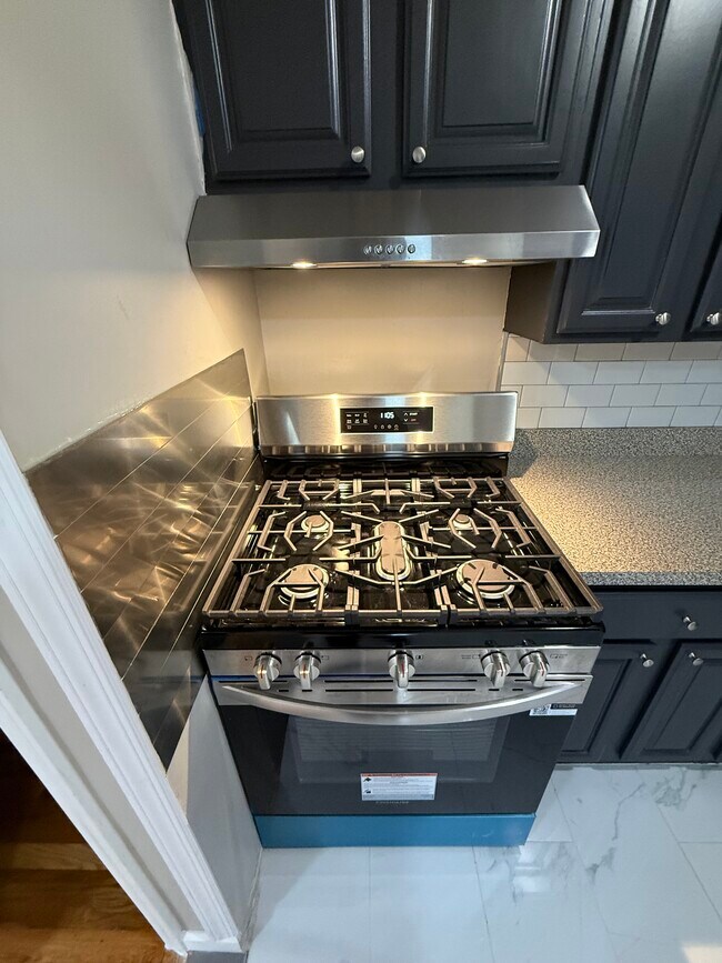 Foto del edificio - 315 E 163rd St