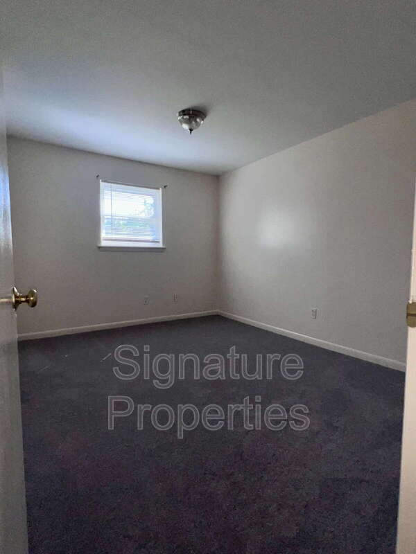 Building Photo - 1010 Hershberger Rd NW
