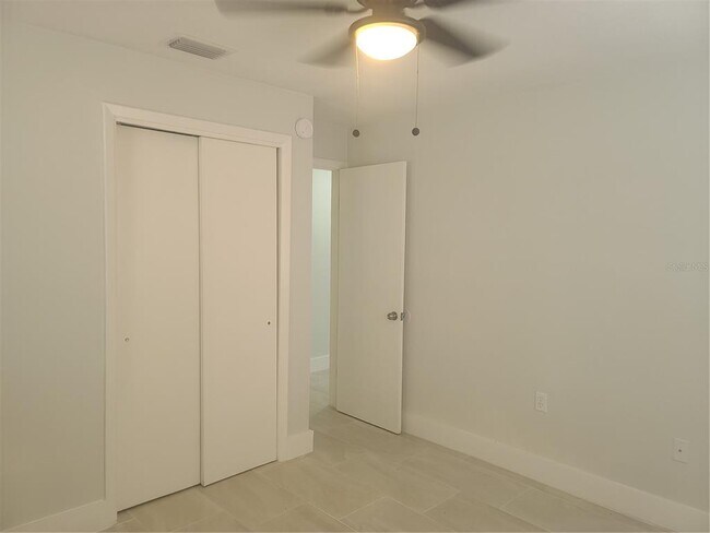 Building Photo - 1504 S New York Ave