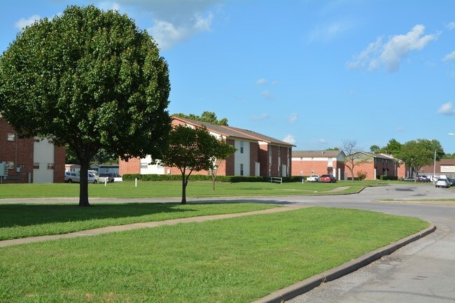 Foto del edificio - 1404 S 107th East Ave