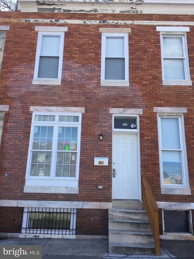 Foto del edificio - 1806 N Milton Ave