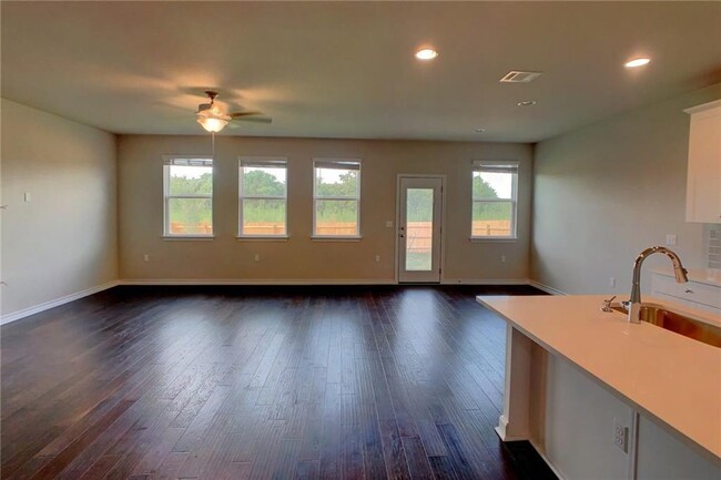 Building Photo - 12205 Coyote Call Way