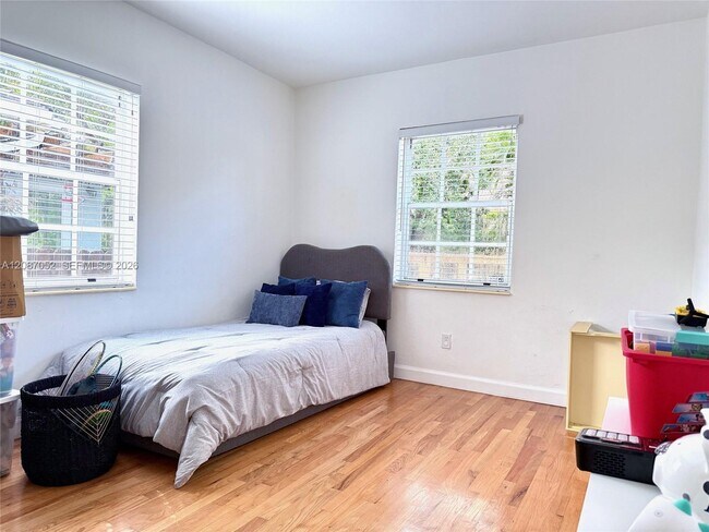 Foto del edificio - 5760 SW 35th St