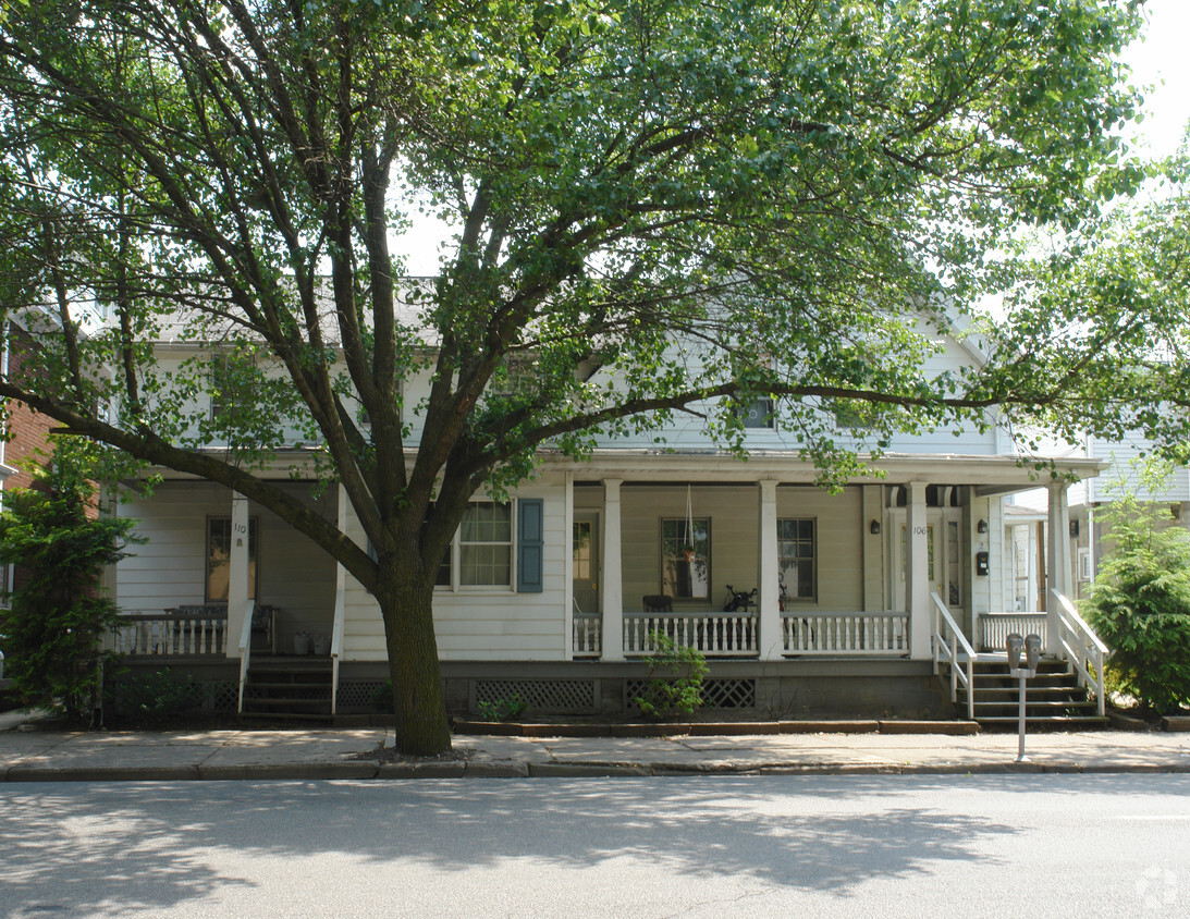 Primary Photo - 106-110 E Church St