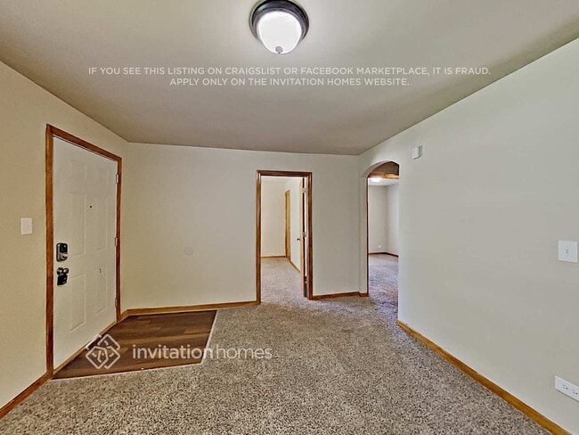 Building Photo - 11521 S Karlov Ave