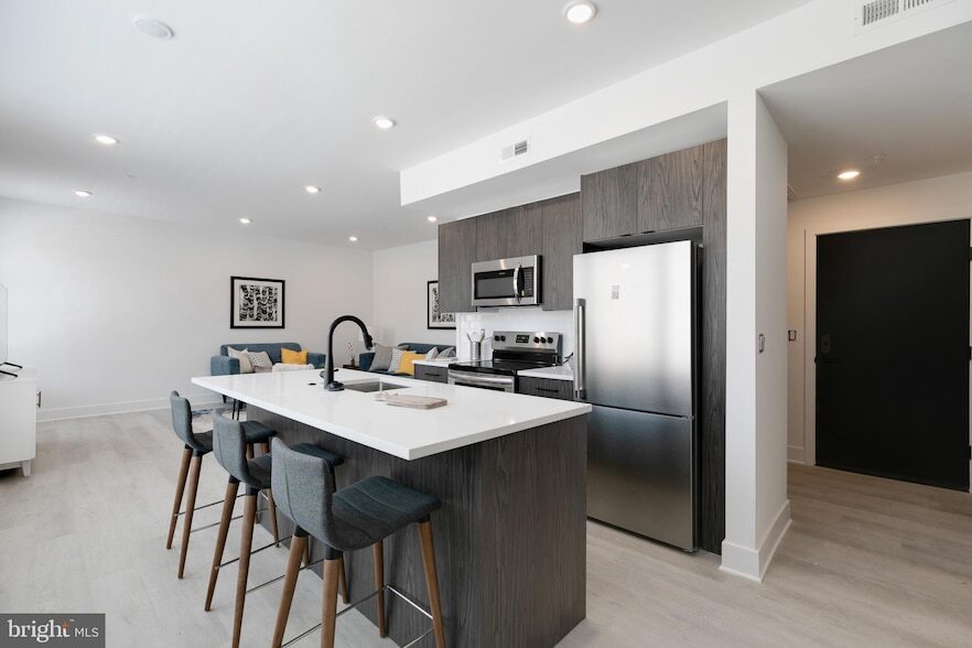 Photo - 3045-51 Richmond Street Unit 501