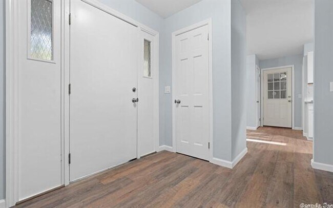 Foto del edificio - Beautiful Newly Remodeled Home on the Desoto Golf Course! A large landscaped lot with beautiful v...