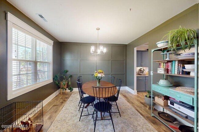 Foto del edificio - 604 Muscadine Ln