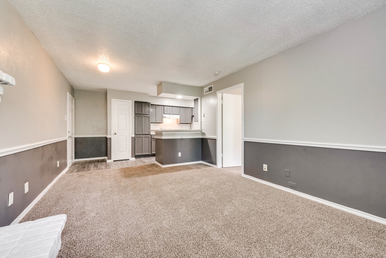 Two tone paint - Springhollow Apartments