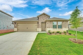Building Photo - 2044 Hearn Dr