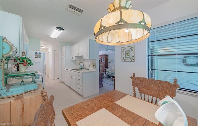 Foto del edificio - 9282 Lennex Ln