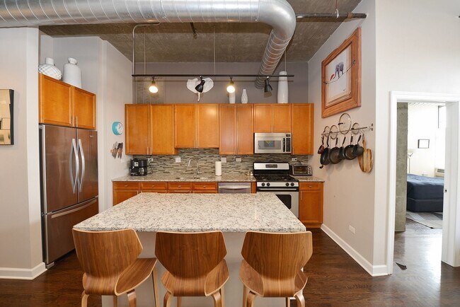 Foto del edificio - 900 N Kingsbury St