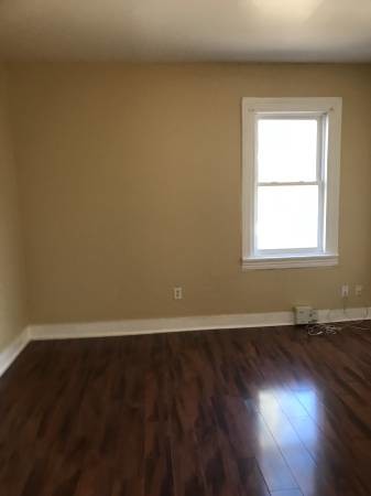 Building Photo - 16 Unit St