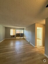 Building Photo - 1625 Park Ln