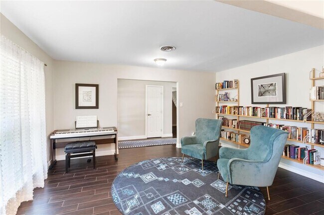Building Photo - 5747 Rutherglenn Dr