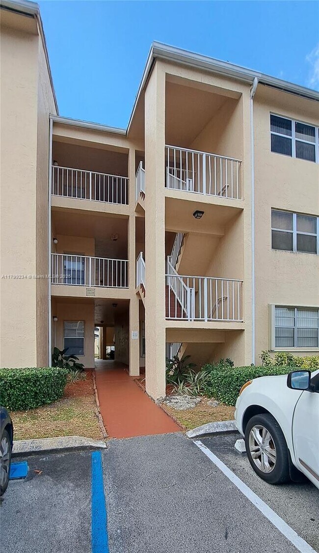 Foto del edificio - 15320 SW 106th Terrace