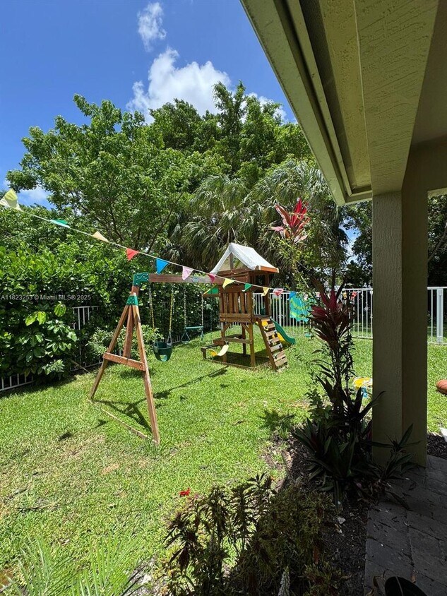 Foto principal - 4255 Large Leaf Ln