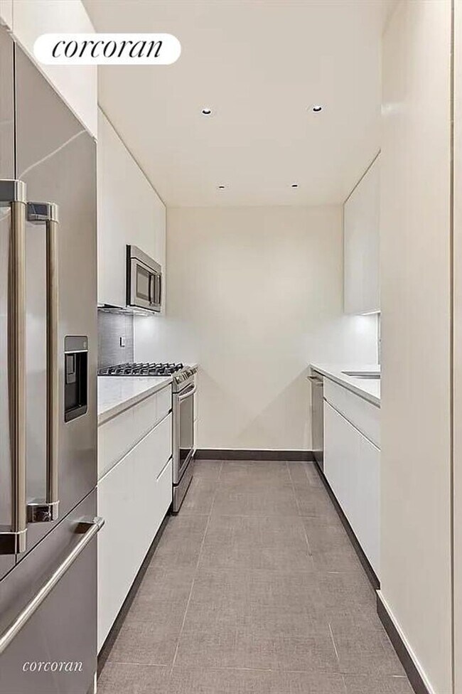 Foto del edificio - 305 E 63rd St