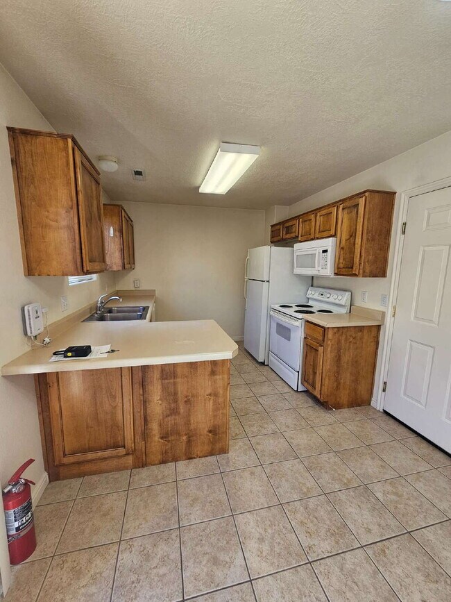 Building Photo - Cozy 1-Bedroom Retreat in the Heart of Saint George