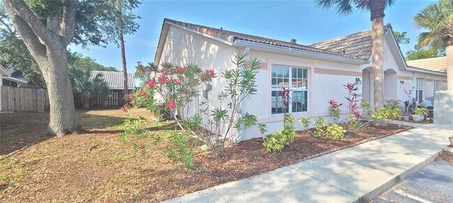 Foto del edificio - 3537 Forest Branch Dr