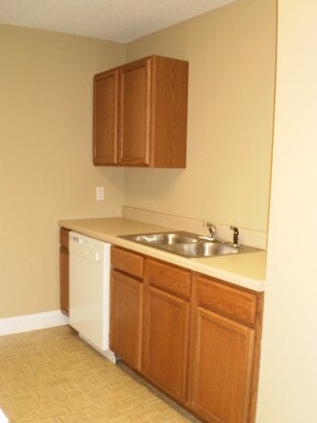 Building Photo - 413 Avalon Dr