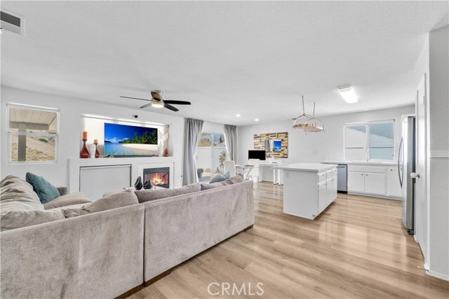 Building Photo - 13385 Knollwood Dr